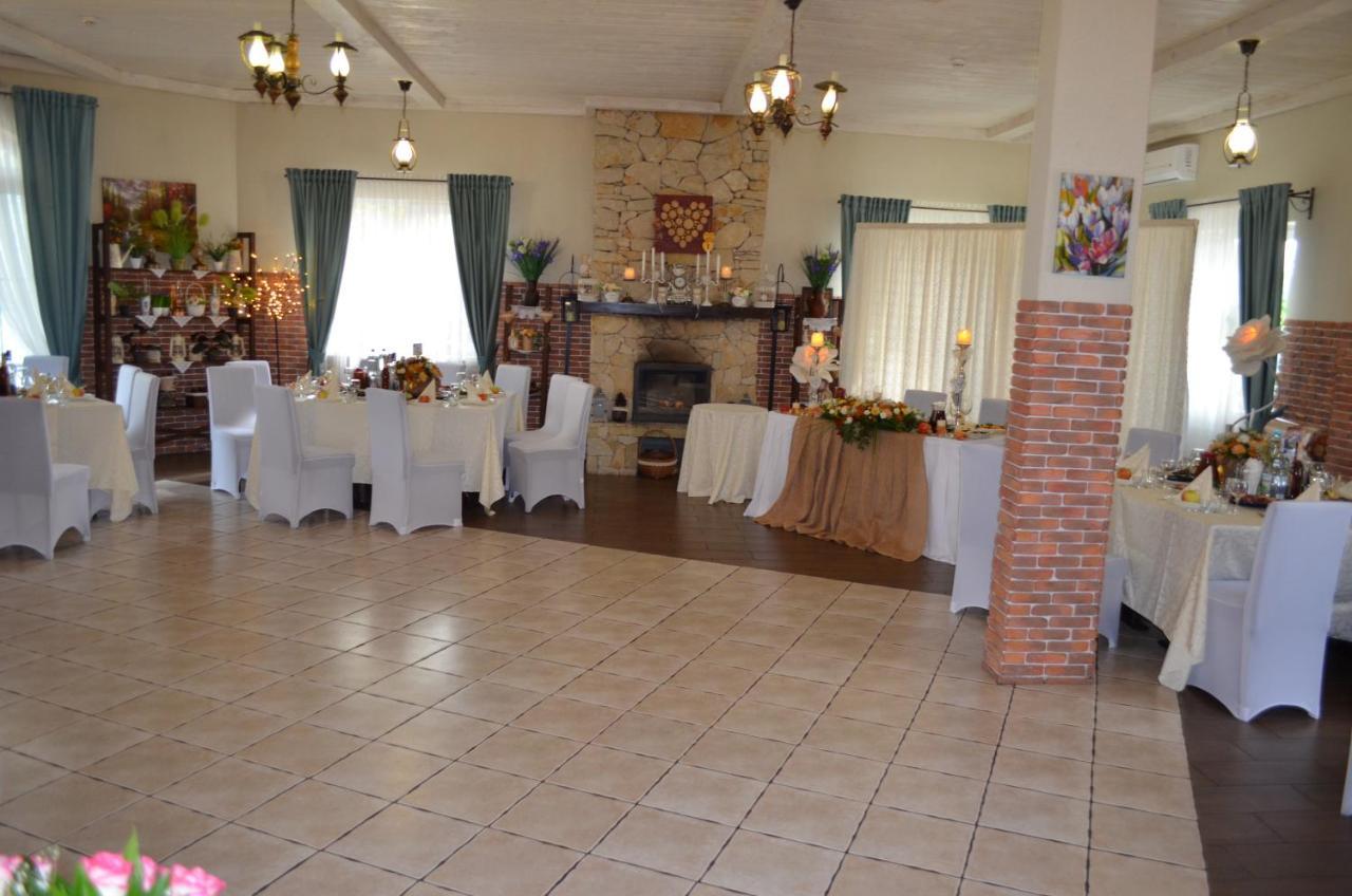 Motel Chalet Vita-Pochtovaya ภายนอก รูปภาพ
